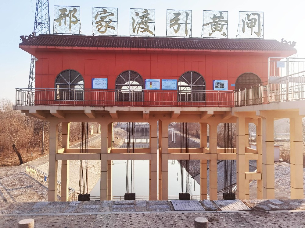 青岛迪凯立轴行星式搅拌机铸就黄河畔的“防水长城”，水泥制品砖见证“坚韧守护”！